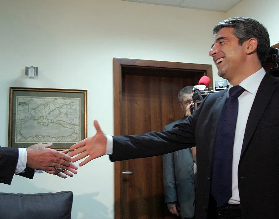 Плевнелиев бил жена в предишния си живот