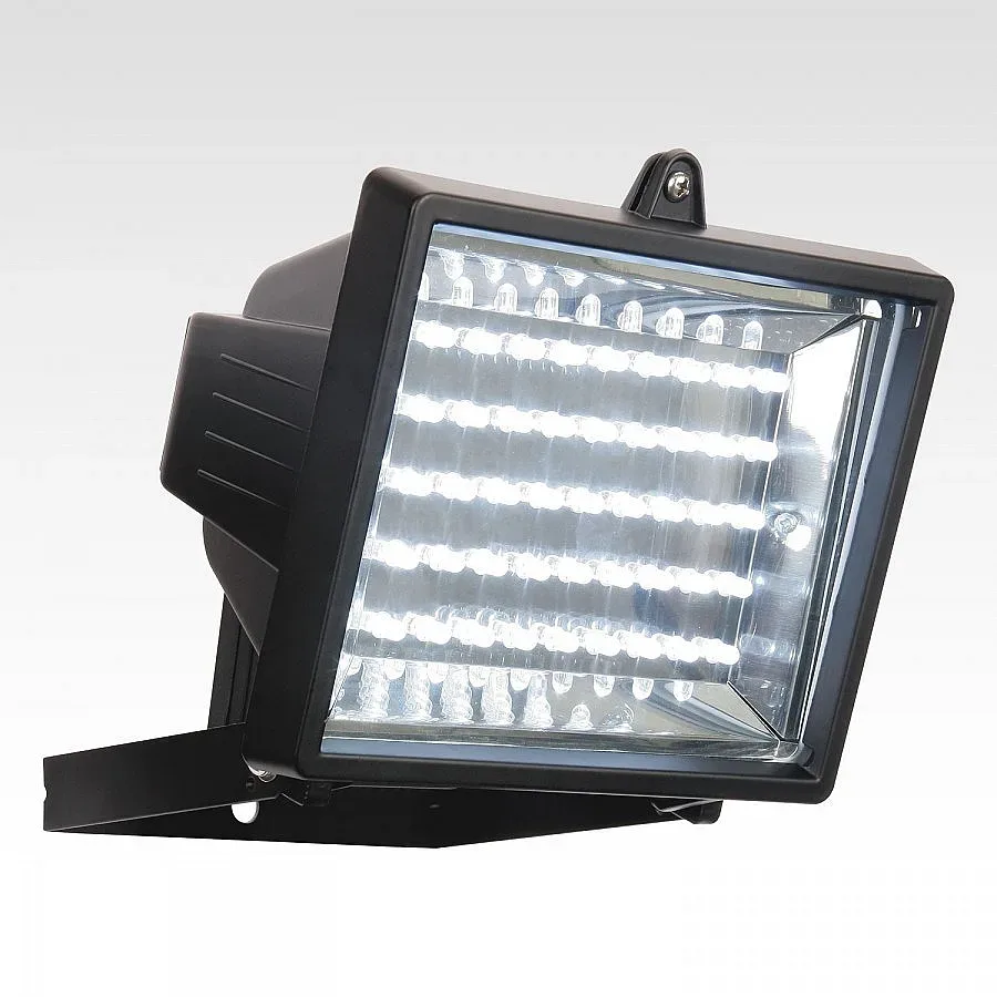 Столичани на опашка за прожектори