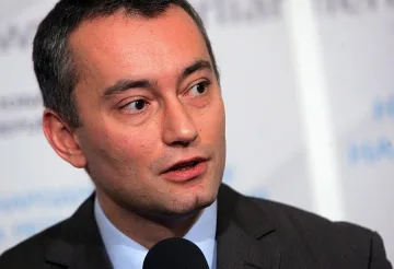 Младенов: Плевнелиев да отзовава дипломатите с досиета