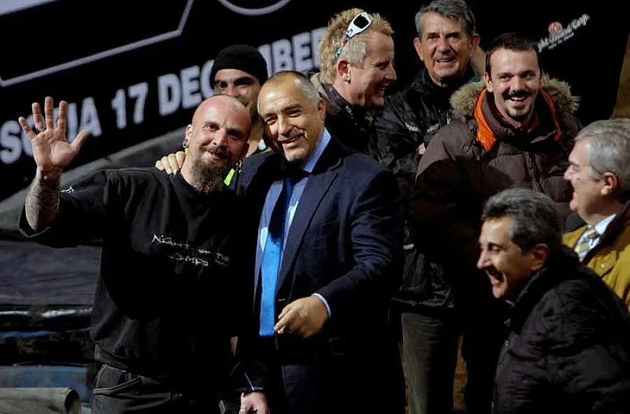 Изкупиха 9000 билета за шоу с мотори