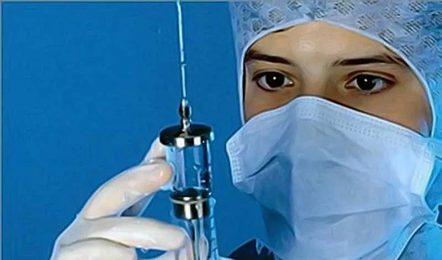 Не ни достигат 30 хиляди медсестри 