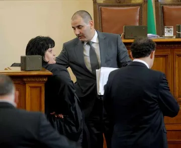 Цветанов: Липсва явен мотив за палежите