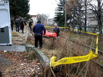 Товарен влак уби младеж