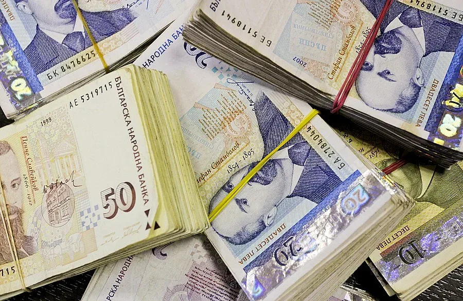 Събират 1,5 млрд. повече от налози