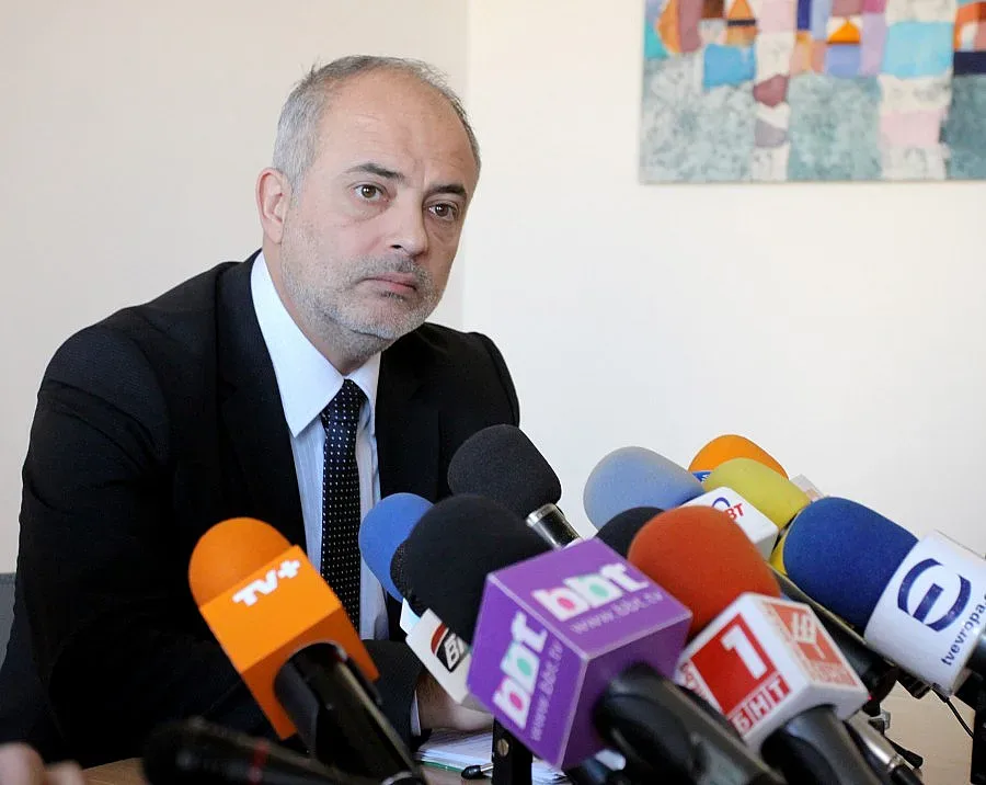 Глобяват 3 осигуровки всеки без трудов договор