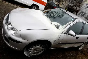 Закопчаха трима след палежа на джипа