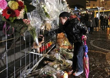 Хиляди запалиха свещ за жертвите в Лиеж