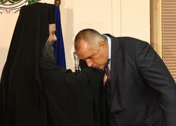 Откриват "горещ" телефон за кметове