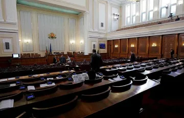 Депутатите почиват 20 дни по празниците