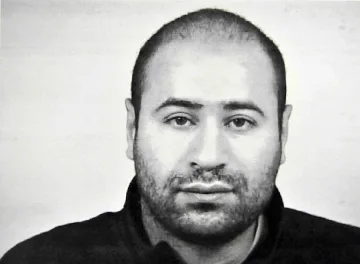 Новият Брайвик се сбогувал с любимата