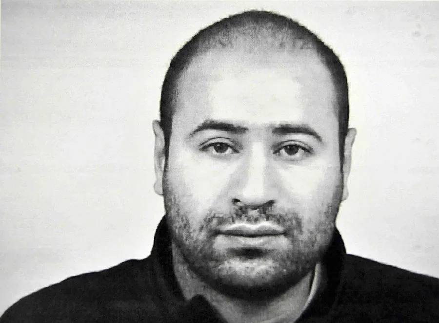 Новият Брайвик се сбогувал с любимата