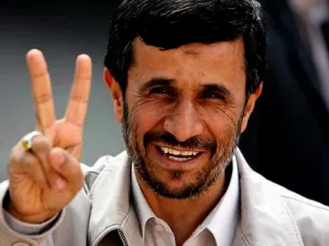 Замериха с обувка президента на Иран