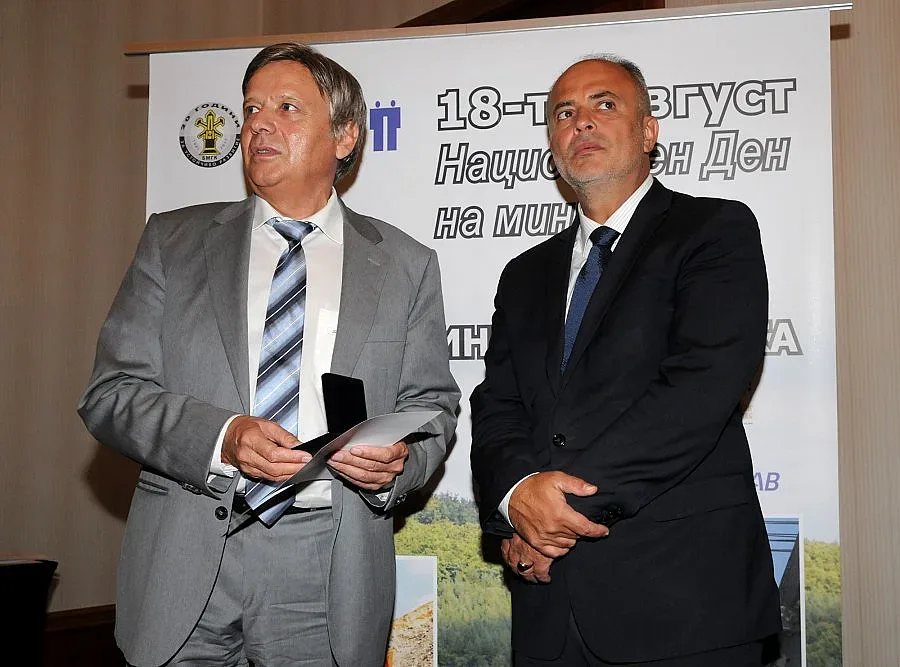 "Асарел Медет": Парите за ЦСКА са 100 000 лв.