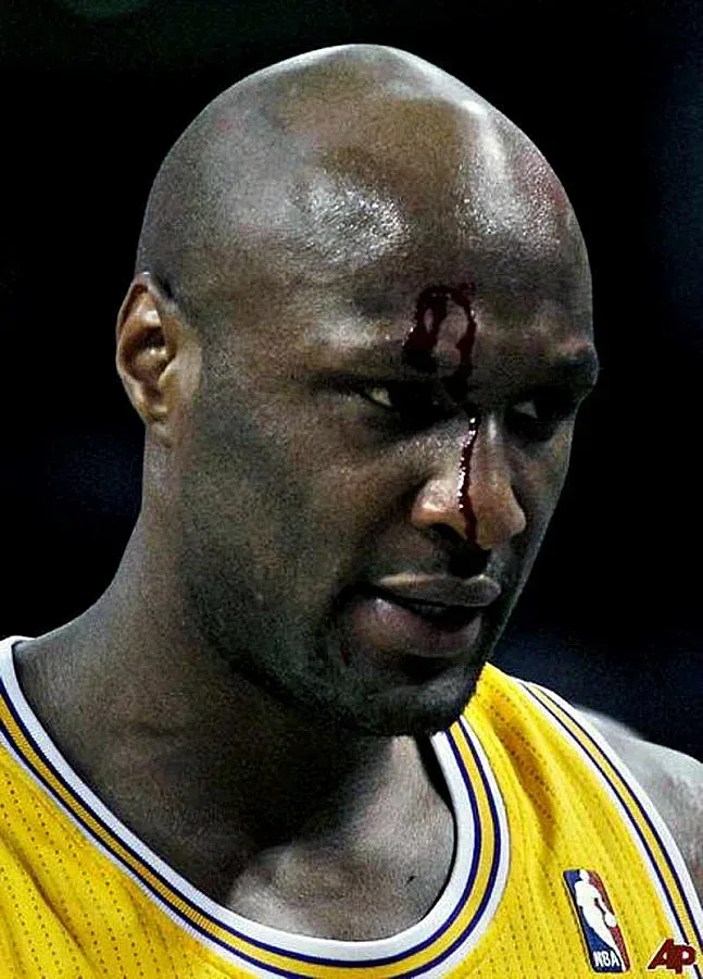 Шампионът "Далас" взе Ламар Одъм от "Лейкърс"