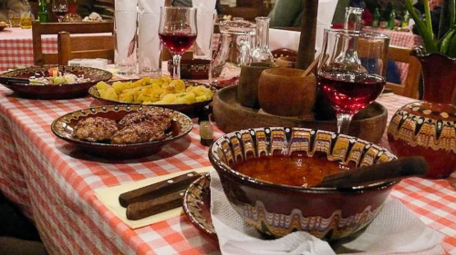 БГ наглеци! Ето какво става в кръчмите в София