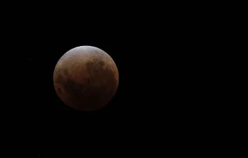 Пълно лунно затъмнение видяха в Австралия