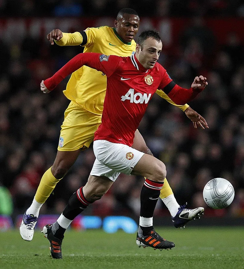 Бербатов готов за титуляр срещу Уулвърхемптън 