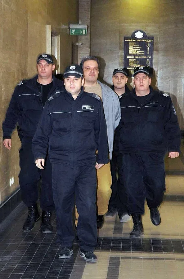 Яна не е била с трети мъж преди смъртта си