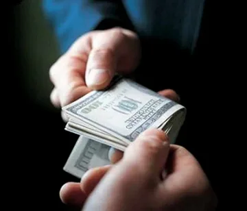 $ 1 трилион отиват за подкупи на година