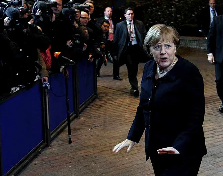 Меркел: Има надежда за еврото