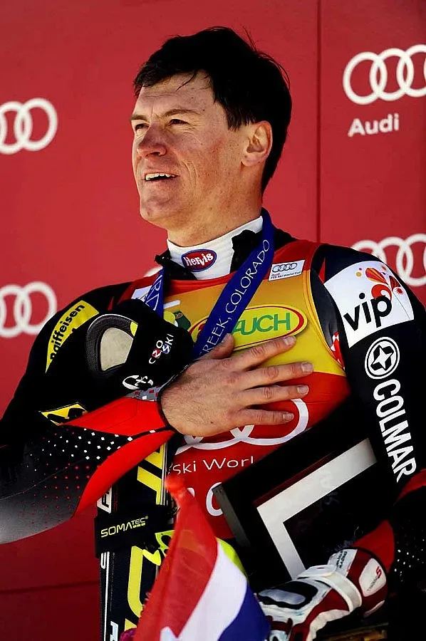 Костелич спечели първия слалом за сезона