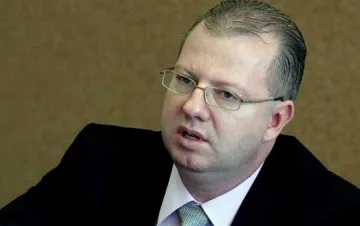 Връщат 400 млн. на бизнеса до края на 2011-а