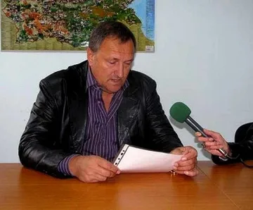 Футболен бос наряза стадион за скрап