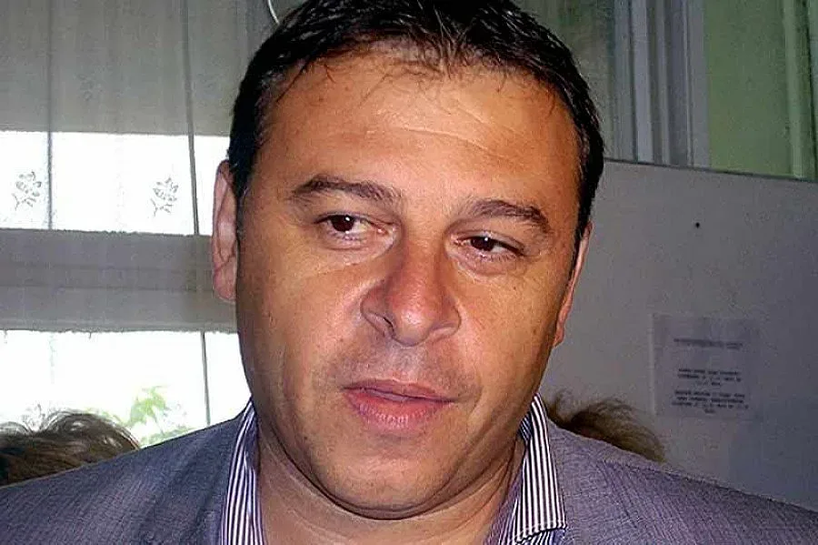 Кмет прави „бис” на калпав конкурс