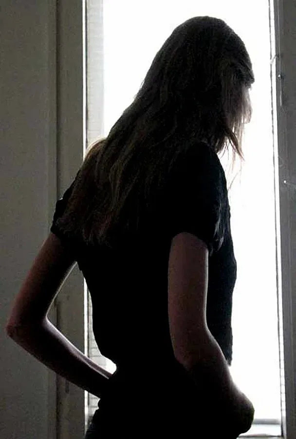 Разследват наркомани за смъртта на бебето им