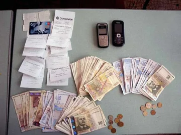 Спипаха лихвар със заложена стока и пари