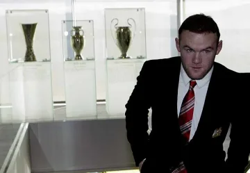 УЕФА намали наказанието на Рууни, излиза срещу Украйна