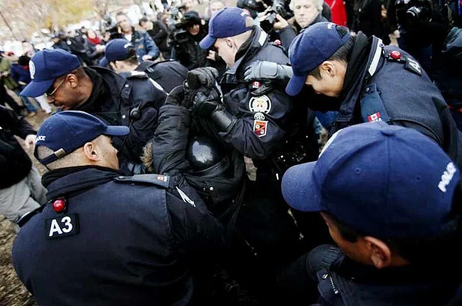 62-ма от движението "Окупирай" арестувани във Вашингтон 