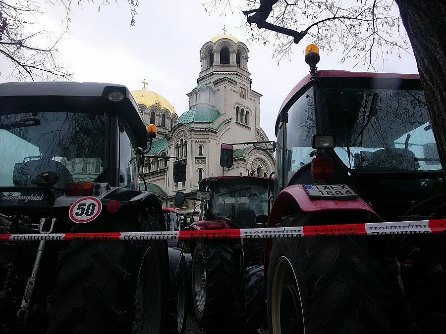 10-и ден протест на фермерите, 14-и - на БДЖ