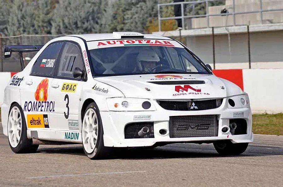 Стоичков яхва 600 коня