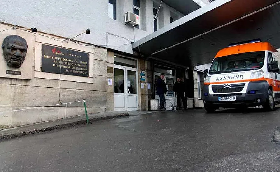 Отрязаха джипитата за дежурства в болниците