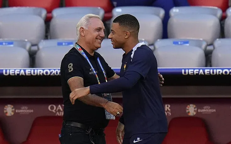 Мбапе грейна! Какво му каза Стоичков ВИДЕО