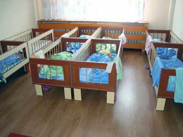 Разследват шефка на забавачка за мъртви души