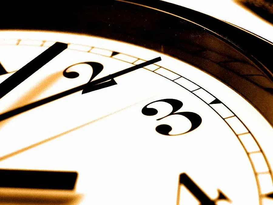 Шефовете развързват кесията за Коледа