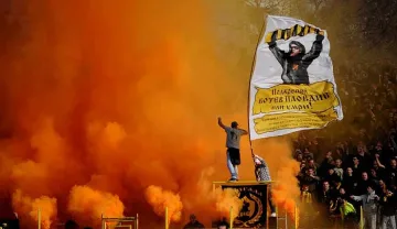 "Канарчетата" клъвнаха 2:1 "Черноморец" за купата