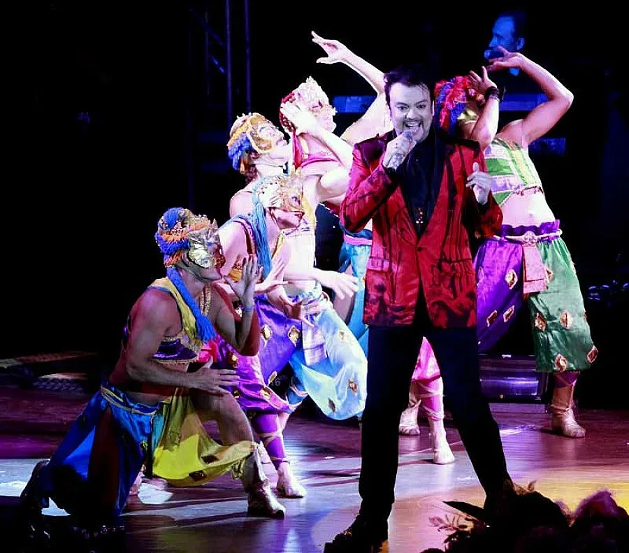 Киркоров не дава да снимат бебето