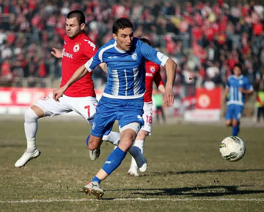 Пената се изрепчи на "Лудогорец"