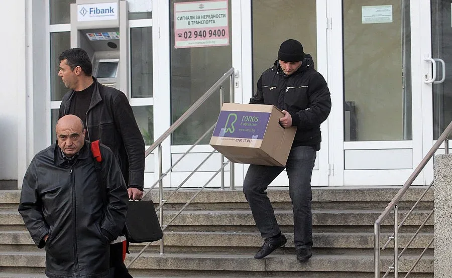 Ромска фамилия източи 50 млн. от железниците