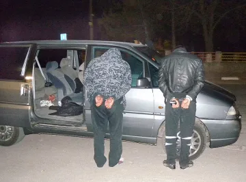 Апаши разбиха 8 врати и 2 каси за 5 минути