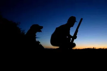 Куче гръмна авджия при лов на патици 