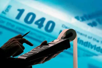 Кметове подгониха длъжници за Коледа