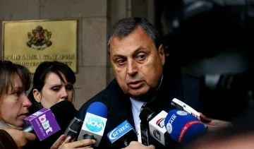 Бягаш в чужбина, връщаш парите за висше