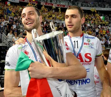 Казийски остава в "Тренто" до 2014 г.