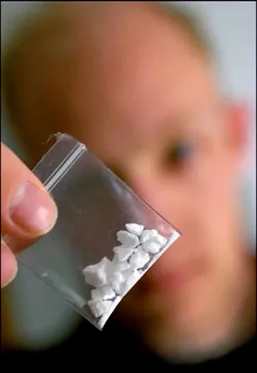 15-годишен дилър заловен в Бургас 