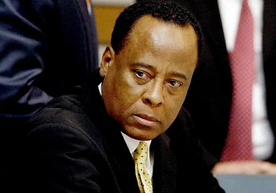 4 години затвор за лекаря на Майкъл Джексън