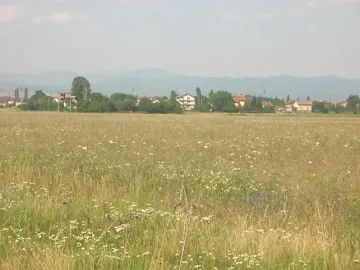 Божурище получава златни имоти от военните